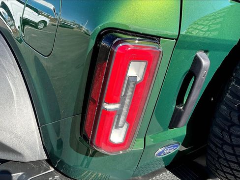 Used 2024 Ford Bronco Badlands image 23