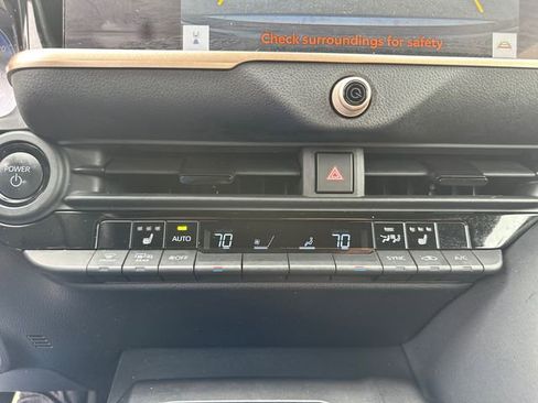 Used 2023 Toyota Crown XLE image 41