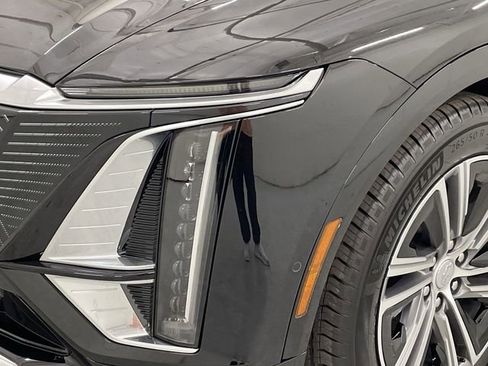 New 2026 Cadillac Lyriq Luxury image 15