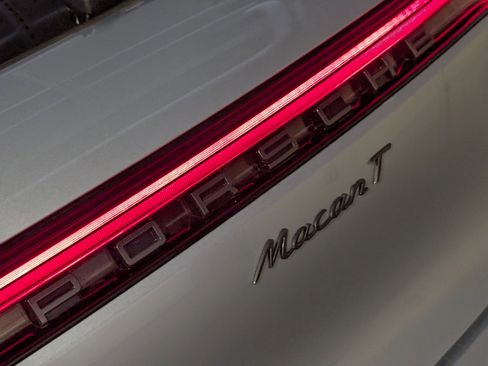 New 2026 Porsche Macan Turbo image 17