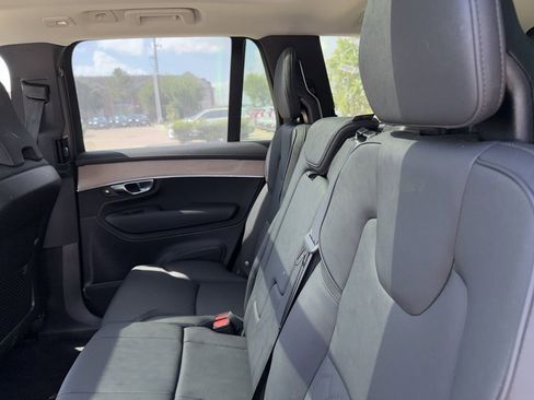 Used 2025 Volvo XC90 B6 Plus image 4
