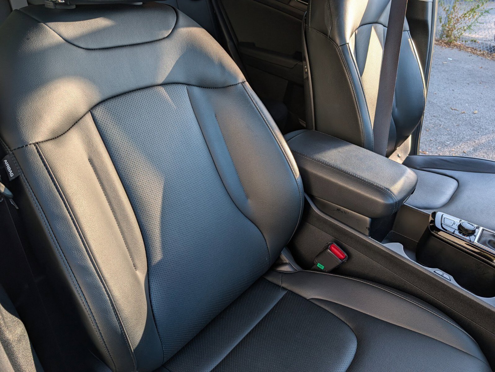 Used 2025 Kia Sportage EX FWD image 22