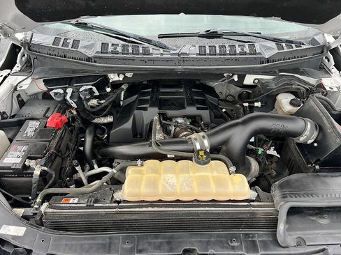 Used 2018 Ford F150 XLT w/ Equipment Group 302A Luxury AWD/4WD image 35