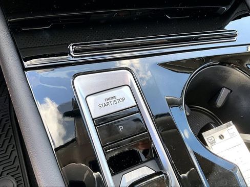 New 2026 Volkswagen Atlas Peak Edition image 28