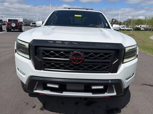 Used 2023 Nissan Frontier PRO-4X w/ Pro-4X Premium Package AWD/4WD image 3