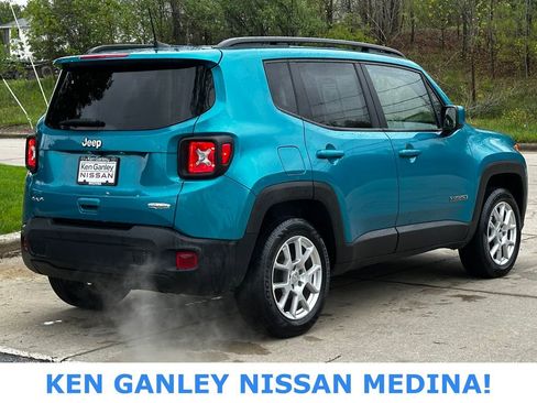 Used 2021 Jeep Renegade Latitude AWD/4WD image 3