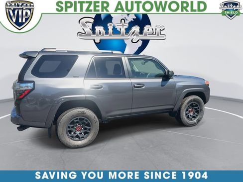 Used 2023 Toyota 4Runner SR5 AWD/4WD image 10
