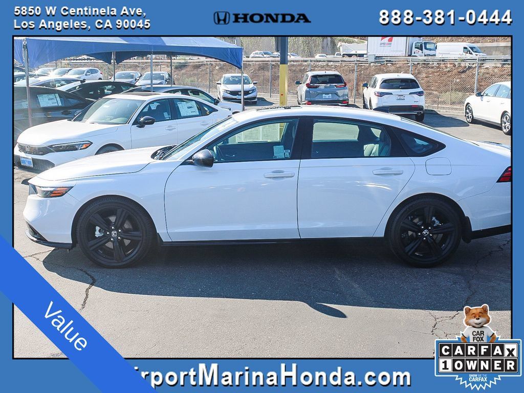 Used 2023 Honda Accord Sport image 3
