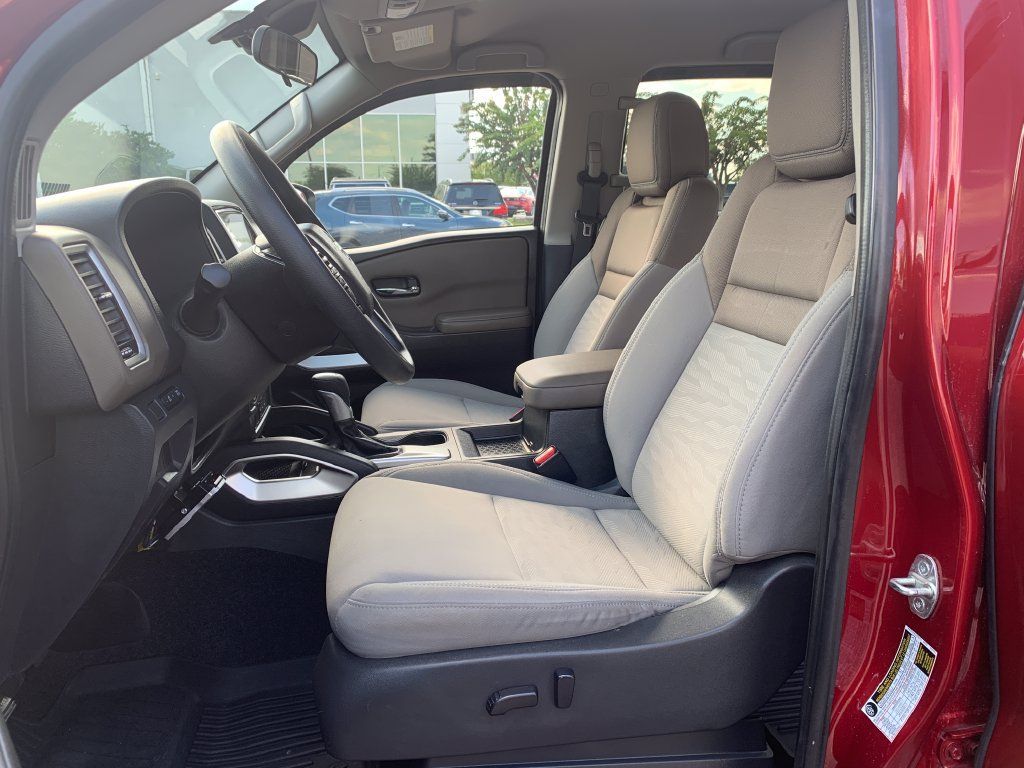 Used 2023 Nissan Frontier SV w/ Technology Package AWD/4WD image 8