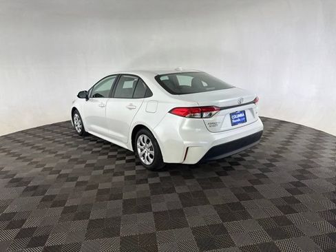 Used 2025 Toyota Corolla LE FWD image 10