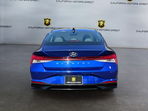Used 2022 Hyundai Elantra Limited FWD image 4