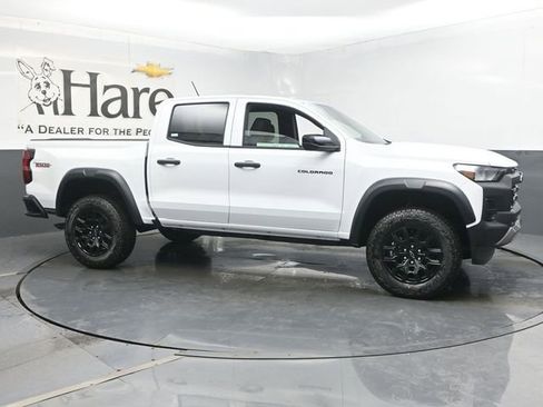 New 2026 Chevrolet Colorado Trail Boss AWD/4WD image 27
