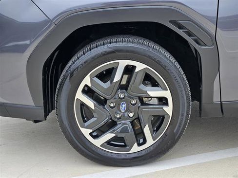 Certified 2025 Subaru Forester Limited image 7