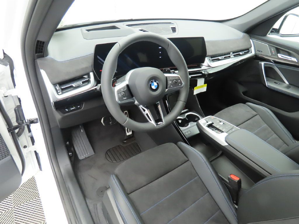 Certified 2026 BMW X1 xDrive28i w/ Technology Package AWD/4WD image 10