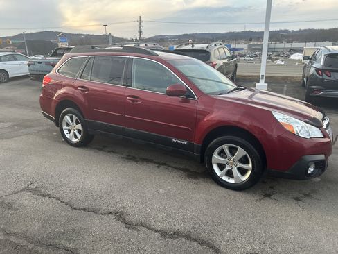 Used 2013 Subaru Outback 2.5i Premium image 4