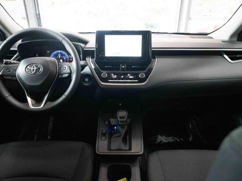 Used 2026 Toyota Corolla Cross LE AWD/4WD image 20