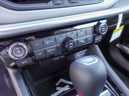 New 2025 Jeep Compass Limited w/ Elite Group image 22