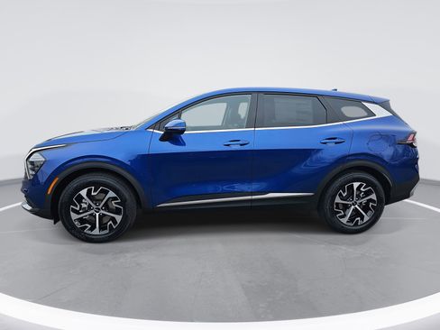 New 2025 Kia Sportage EX image 8