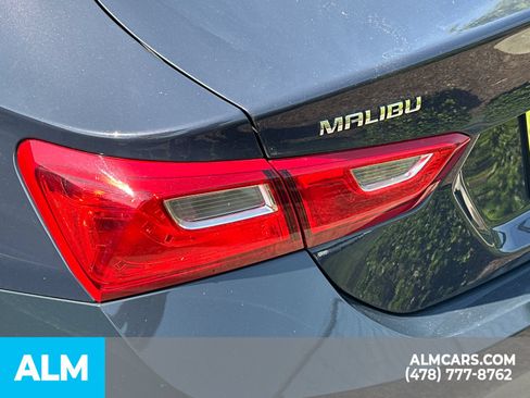 Used 2025 Chevrolet Malibu LT FWD image 9