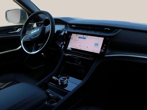 New 2026 Jeep Grand Cherokee L Limited w/ Limited Altitude Package AWD/4WD image 21