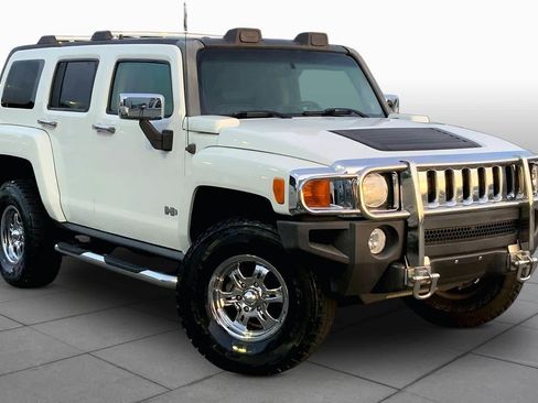 Used 2006 HUMMER H3 AWD/4WD image 2
