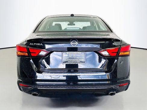Used 2022 Nissan Altima 2.5 SL FWD image 6