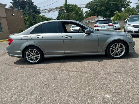 Used 2014 Mercedes-Benz C 300 4MATIC Sedan image 4