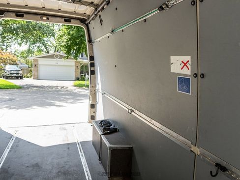 Used 2023 Mercedes-Benz Sprinter 2500 image 97