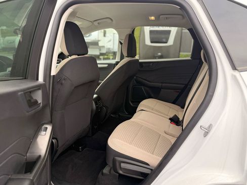Used 2022 Ford Escape SE AWD/4WD image 12