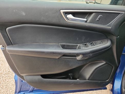 Used 2022 Ford Edge SEL image 12