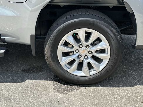 Certified 2025 Chevrolet Silverado 1500 Custom RWD image 18
