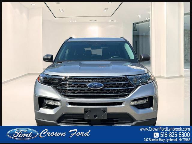 Certified 2023 Ford Explorer XLT w/ Equipment Group 202A AWD/4WD image 2