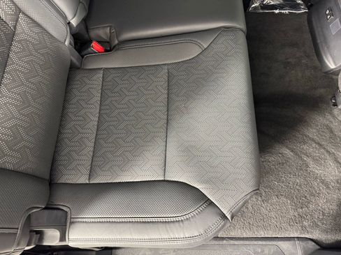 Used 2025 Toyota Tundra Limited image 26