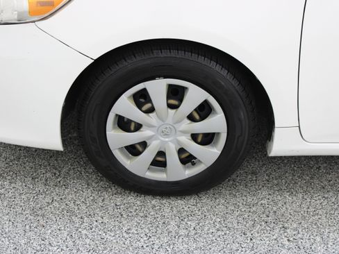Used 2011 Toyota Corolla LE FWD image 11