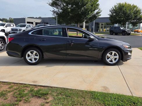 Used 2022 Chevrolet Malibu LS FWD image 13