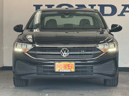 Used 2024 Volkswagen Jetta SE FWD image 8