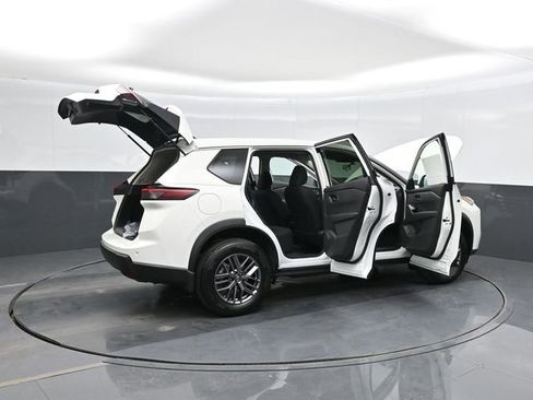 New 2026 Nissan Rogue S image 36