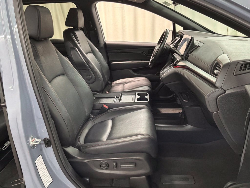 Used 2025 Honda Odyssey Sport-L image 28