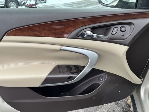 Used 2016 Buick Regal image 7