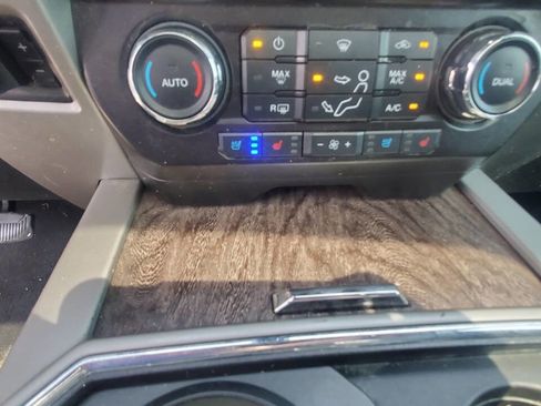 Used 2019 Ford F350 Lariat w/ Lariat Ultimate Package image 23