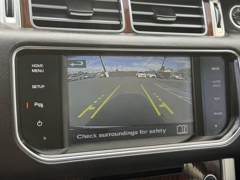 Used 2015 Land Rover Range Rover Supercharged AWD/4WD image 12