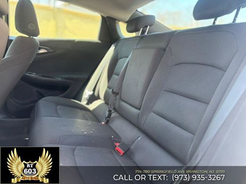 Used 2019 Chevrolet Malibu LT FWD image 7