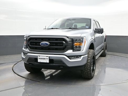 Used 2022 Ford F150 XLT w/ Equipment Group 302A High image 30