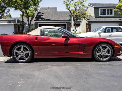 Used 2006 Chevrolet Corvette Convertible w/ Preferred Equipment Group RWD image 17