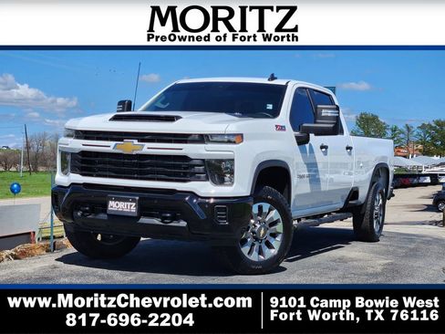 Used 2025 Chevrolet Silverado 2500 Custom w/ Custom Value Package image 1