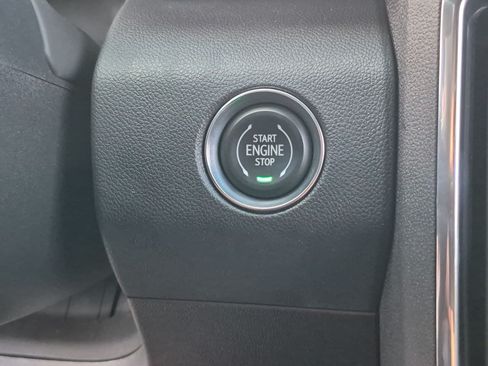 New 2026 GMC Acadia Denali w/ Super Cruise Package FWD image 18