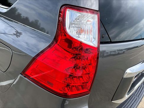 Used 2011 Lexus GX 460 w/ Comfort Plus Pkg image 25