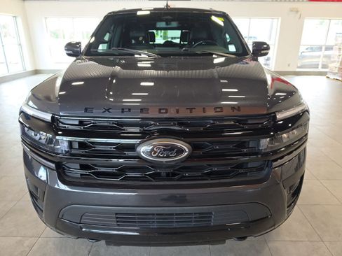 Used 2023 Ford Expedition Max Limited AWD/4WD image 3