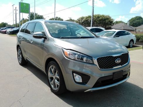 Used 2016 Kia Sorento SX AWD/4WD image 4