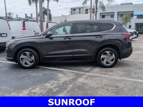 Used 2022 Hyundai Santa Fe SE FWD image 4